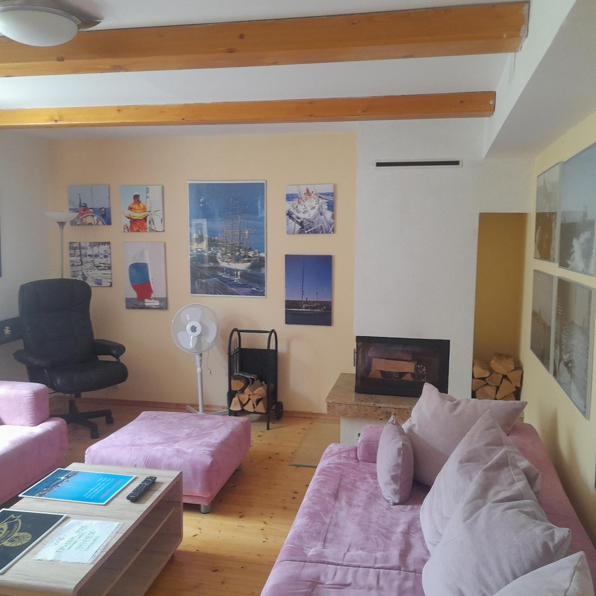 Privat 2 Na Sihoti Apartment Trenčín Екстериор снимка