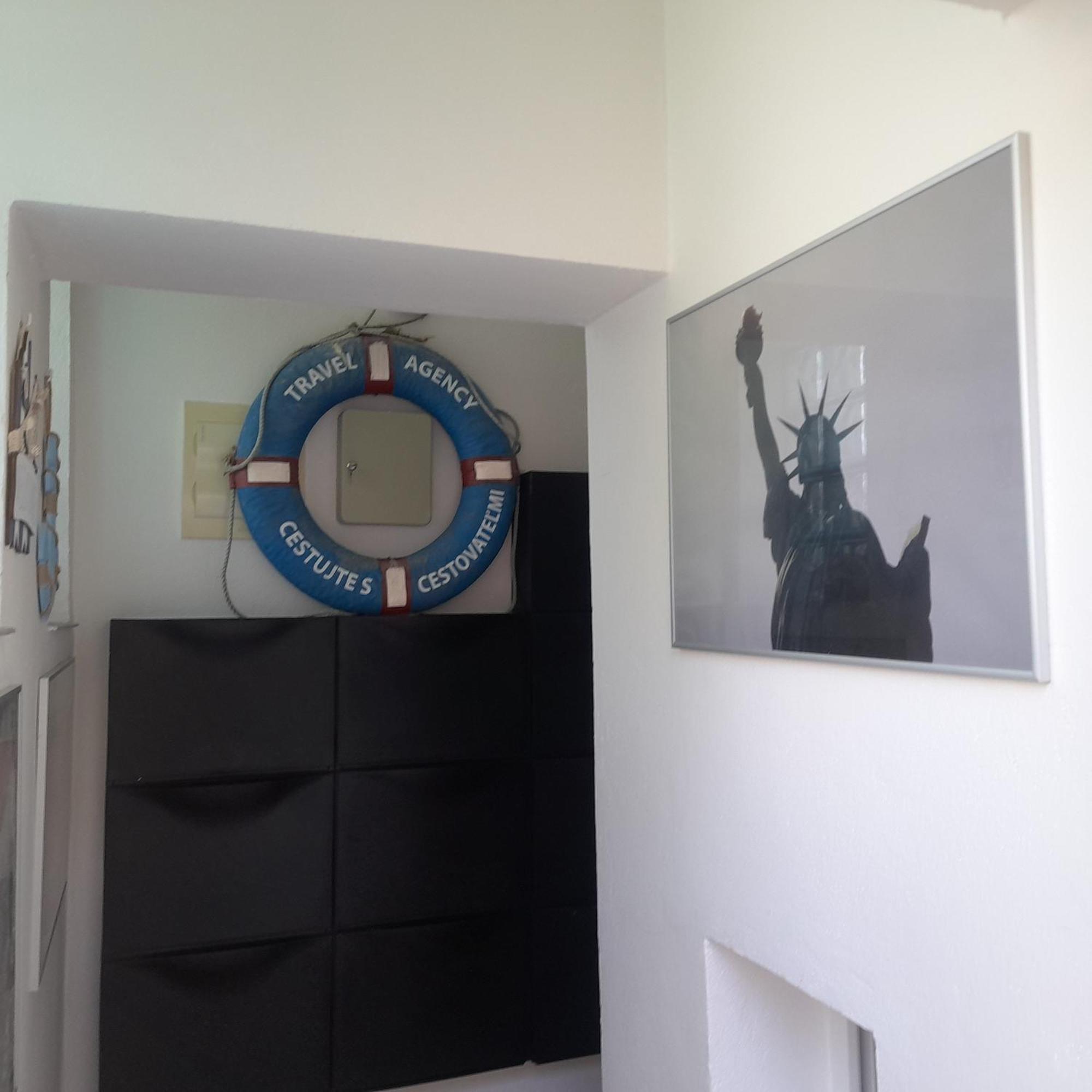 Privat 2 Na Sihoti Apartment Trenčín Екстериор снимка
